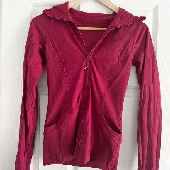 Lululemon | Lightweight reversible hoodie - Picture 2 of 8